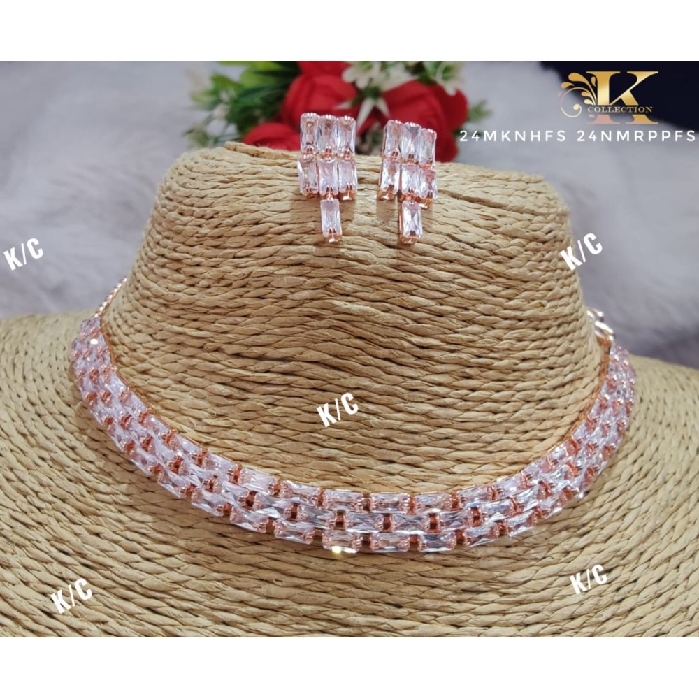Beautiful Design Rose Gold Diamond Necklace Set 