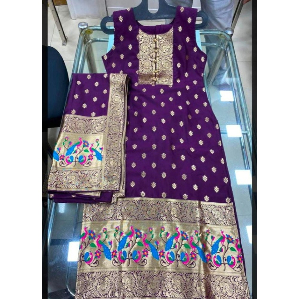 Traditional Kurti & Dupatta Set 