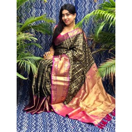 Kanchipuram Sarees Have The Perfect Kanchi Border 