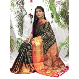 The Perfect Kanchi Border and Pallu Are Precisely Hand Woven  Kanchipuram Sarees 