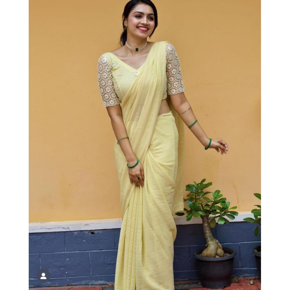 Shimmer Georgette Sarees With Netted Worked Boluse 