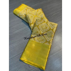 Bandhej Design Weaving and Contrast weaving Border, Kanjiviram  Silk Saree 